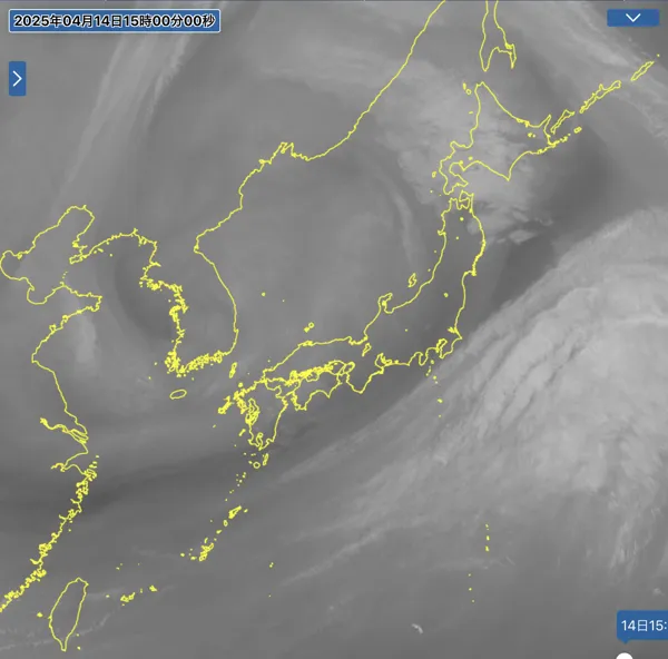 2025年4月14日の日本周辺の衛星水蒸気画像（15時）