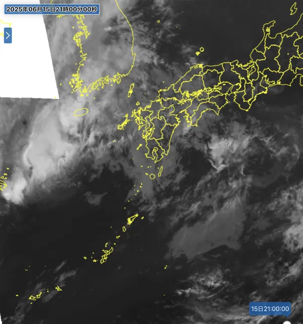 2025年6月15日21時の日本周辺の衛星赤外画像