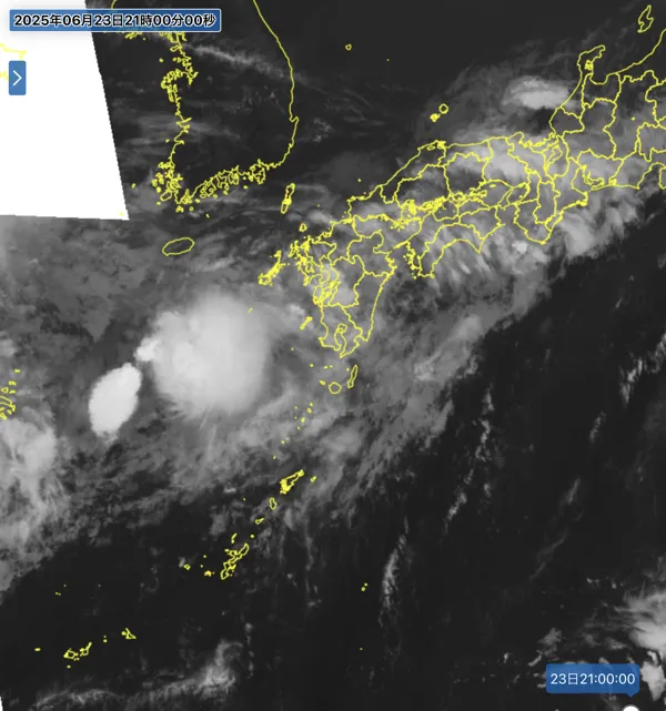 2025年6月23日21時の日本周辺の衛星赤外画像