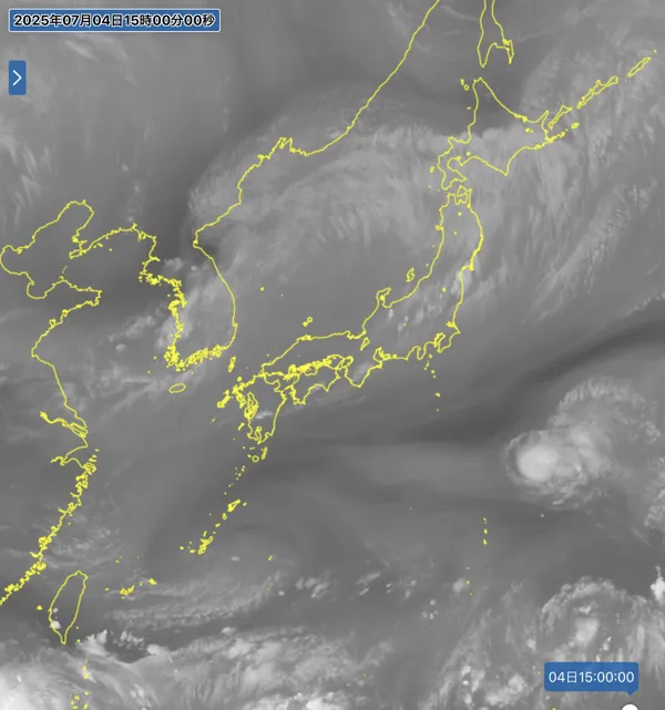 2025年7月4日15時の日本周辺の衛星水蒸気画像