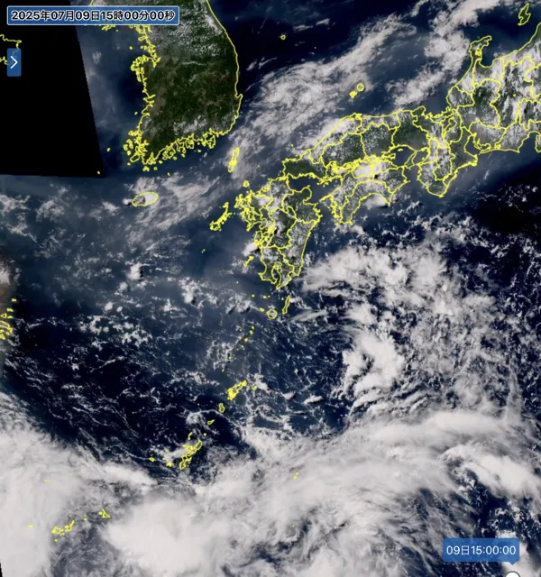 2025年7月9日15時の日本周辺の衛星可視画像