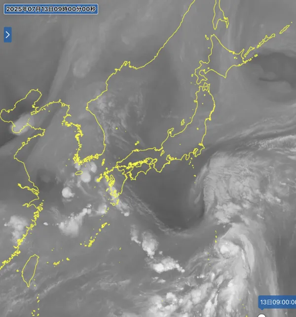 2025年7月13日9時の日本周辺の衛星水蒸気画像