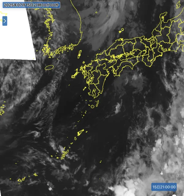 2025年7月15日21時の日本周辺の衛星赤外画像