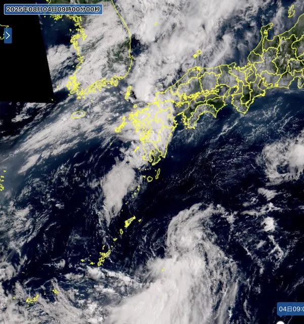 2025年8月4日9時の日本周辺の衛星可視画像