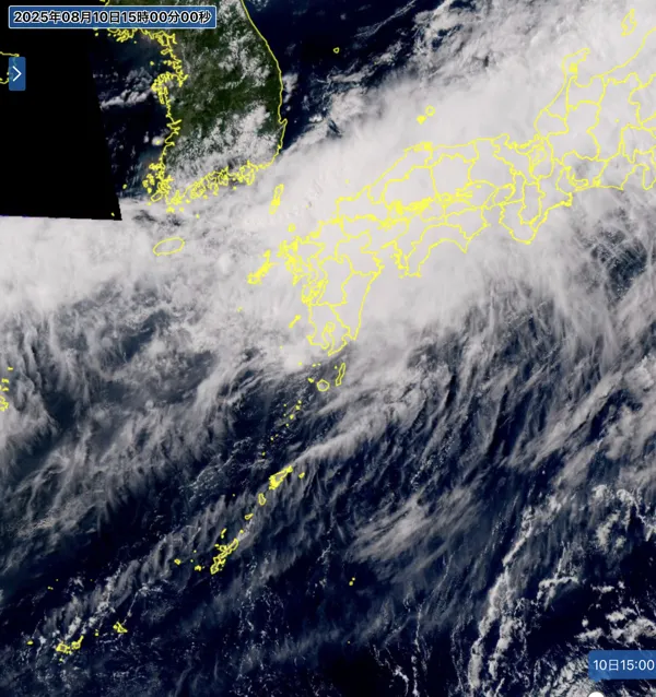 2025年8月10日15時の日本周辺の衛星可視画像