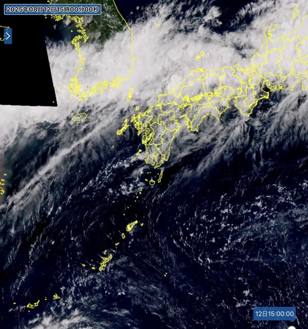 2025年8月12日15時の日本周辺の衛星可視画像