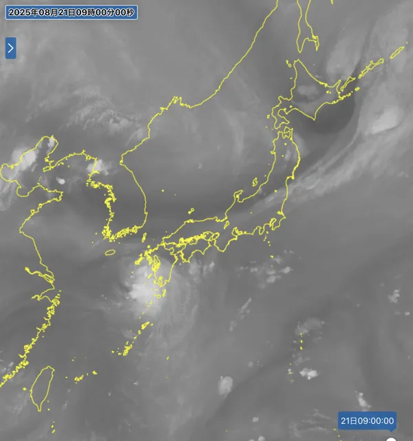 2025年8月21日9時の日本周辺の衛星水蒸気画像