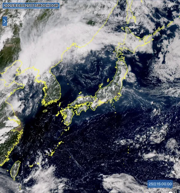 2025年8月25日の日本周辺の衛星画像（15時）