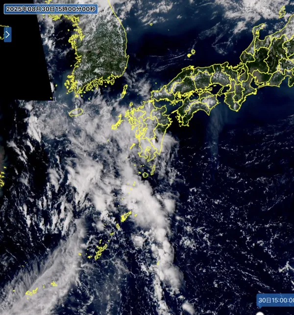 2025年8月30日15時の日本周辺の衛星可視画像