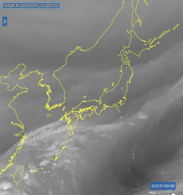 2025年10月20日21時の日本周辺の衛星水蒸気画像