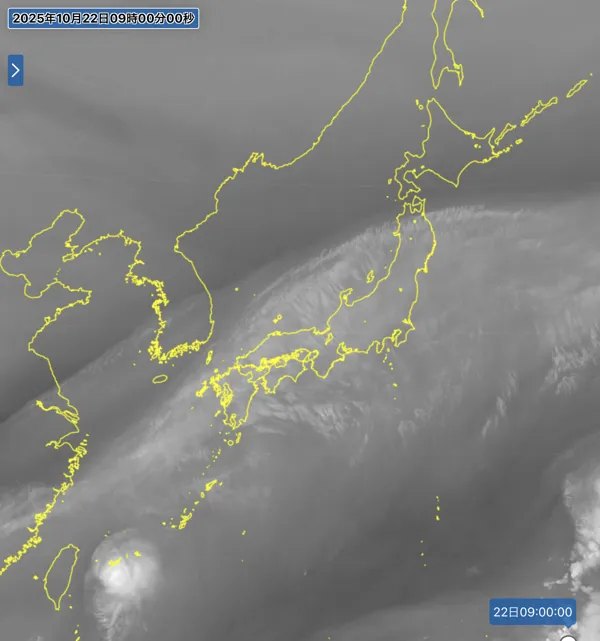 2025年10月22日9時の日本周辺の衛星水蒸気画像