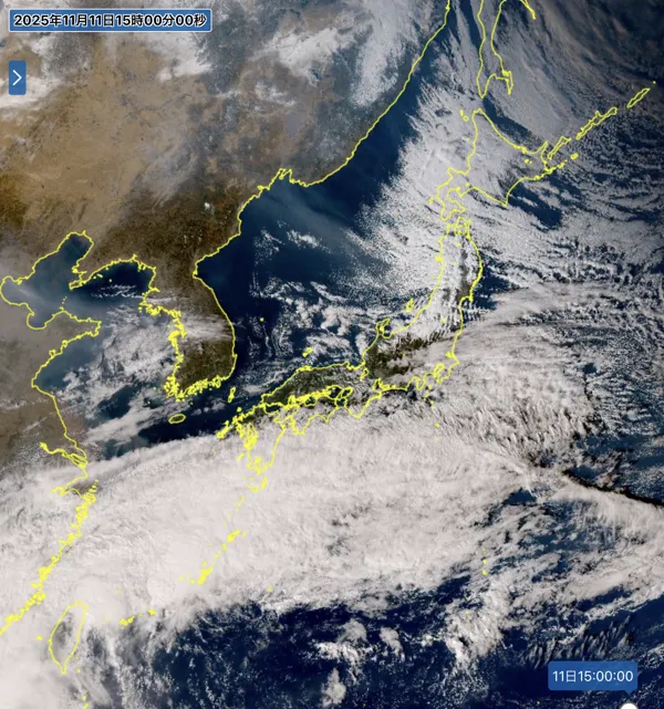 2025年11月11日15時の日本周辺の衛星可視画像
