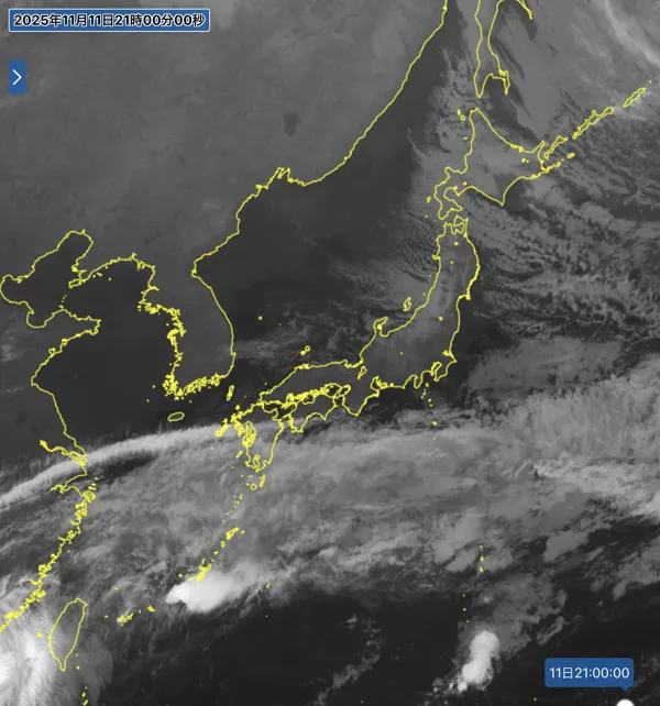 2025年11月11日21時の日本周辺の衛星赤外画像