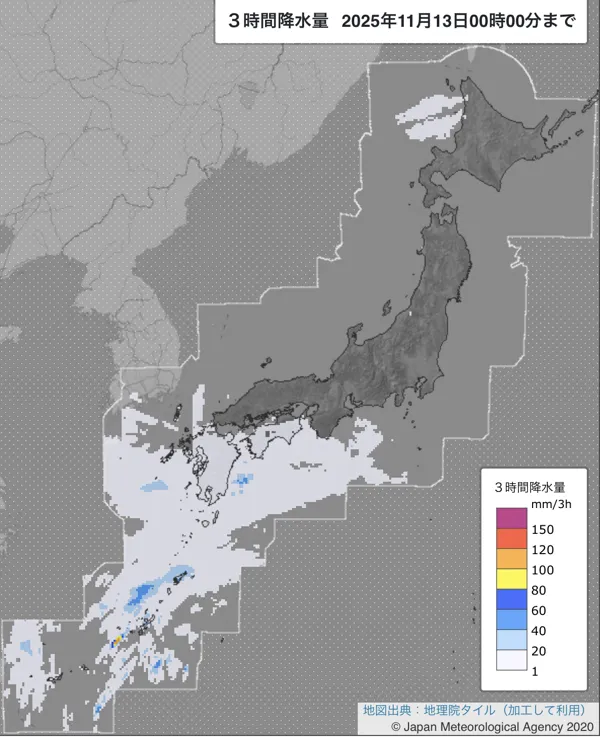 2025年11月12日21〜24時の日本周辺の3時間解析降水量