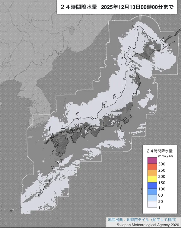2025年12月12日の日本周辺の日解析雨量の図