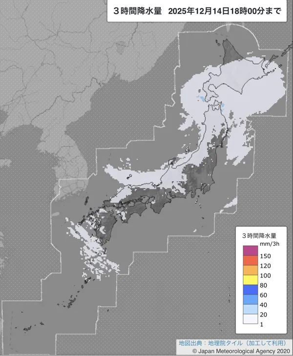 2025年12月14日15〜18時の日本周辺の3時間解析降水量