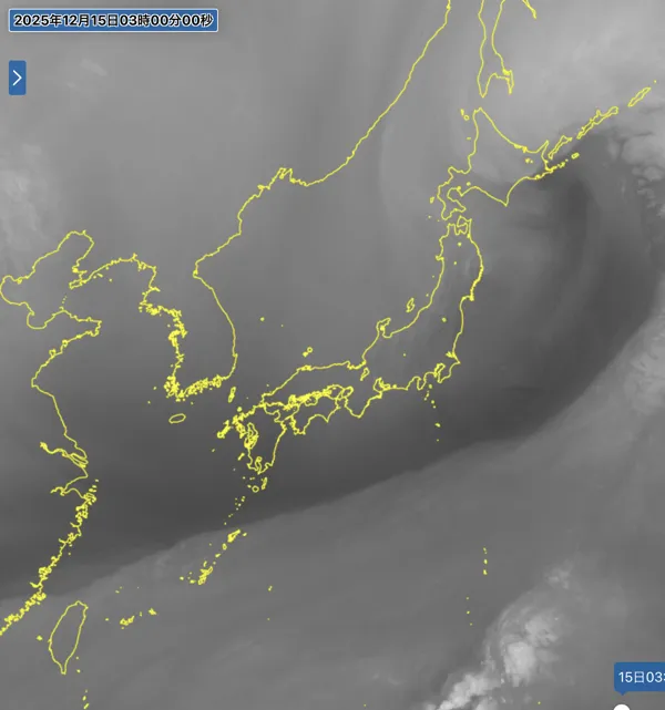 2025年12月15日3時の日本周辺の衛星水蒸気画像