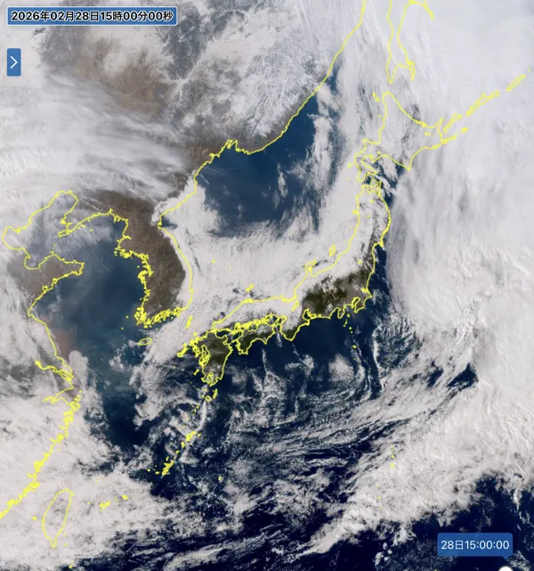 2026年2月28日15時の日本周辺の衛星可視画像