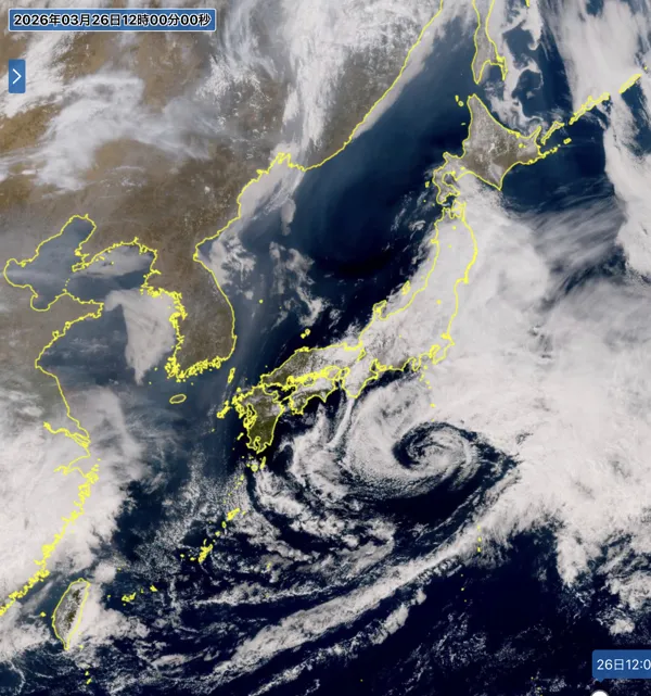 2026年3月26日の日本周辺の衛星画像（12時）