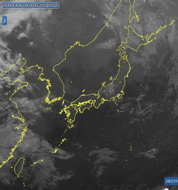 2026年3月28日の日本周辺の衛星画像（21時）
