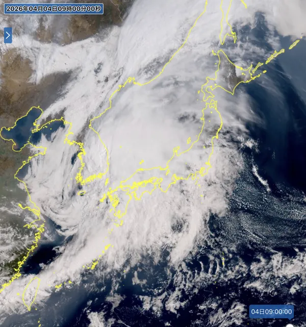 2026年4月4日9時の日本周辺の衛星可視画像