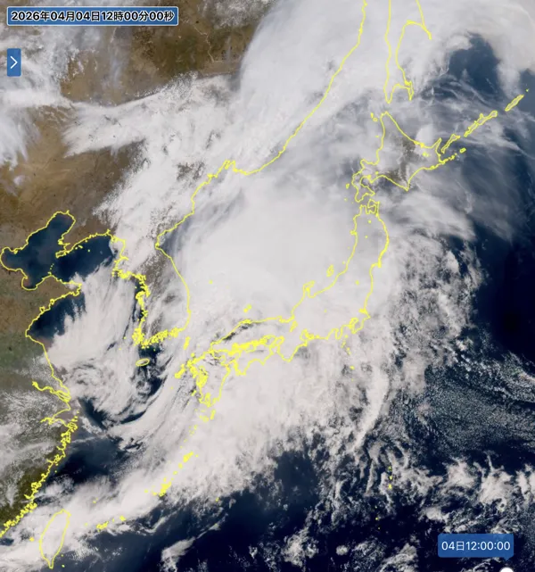 2026年4月4日12時の日本周辺の衛星可視画像