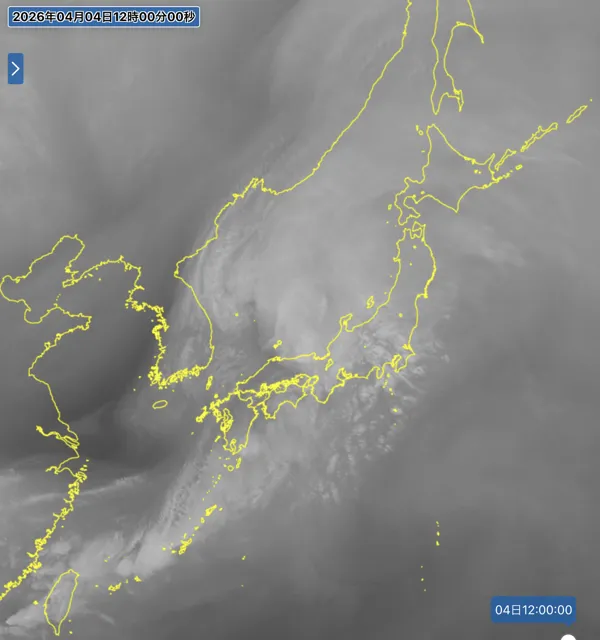 2026年4月4日12時の日本周辺の衛星水蒸気画像