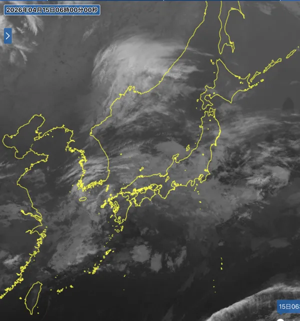 2026年4月15日6時の日本周辺の衛星赤外画像