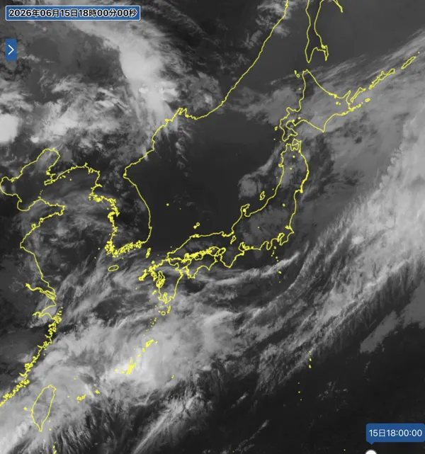 2026年6月15日18時の日本周辺の衛星赤外画像