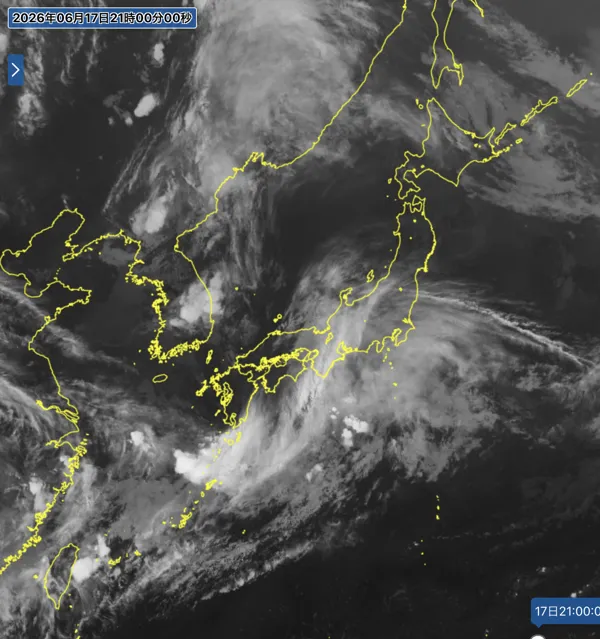 2026年6月17日21時の日本周辺の衛星赤外画像