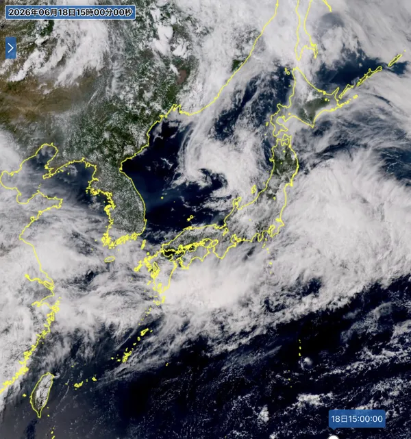 2026年6月18日15時の日本周辺の衛星可視画像