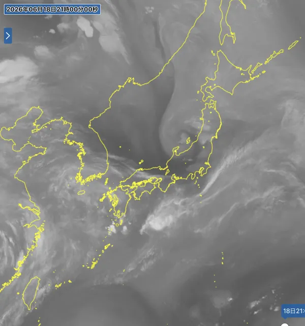 2026年6月18日21時の日本周辺の衛星水蒸気画像