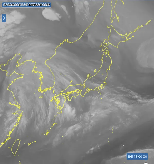 2026年6月19日18時の日本周辺の衛星水蒸気画像