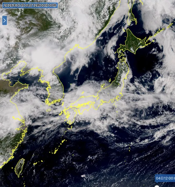 2026年7月4日12時の日本周辺の衛星可視画像