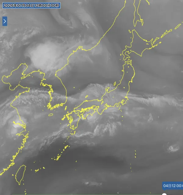 2026年7月4日12時の日本周辺の衛星水蒸気画像