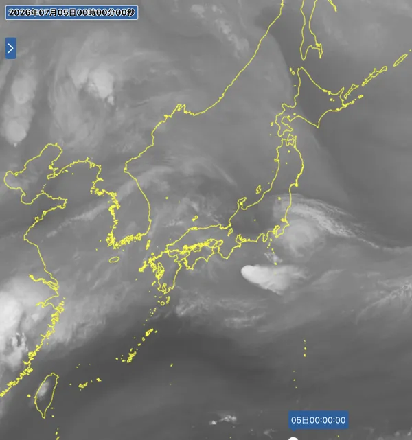 2026年7月4日24時の日本周辺の衛星水蒸気画像