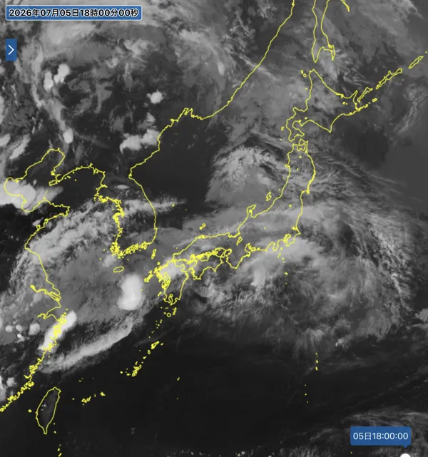 2026年7月5日18時の日本周辺の衛星赤外画像