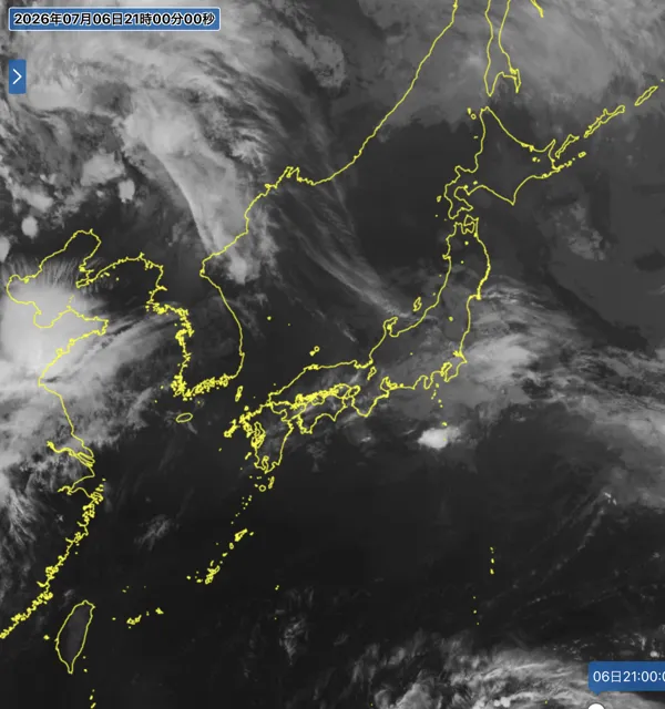 2026年7月6日21時の日本周辺の衛星赤外画像