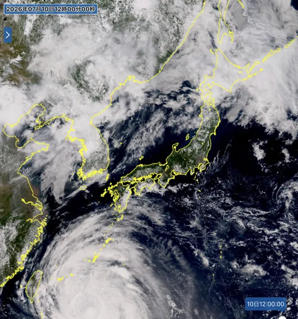 2026年7月10日12時の日本周辺の衛星可視画像