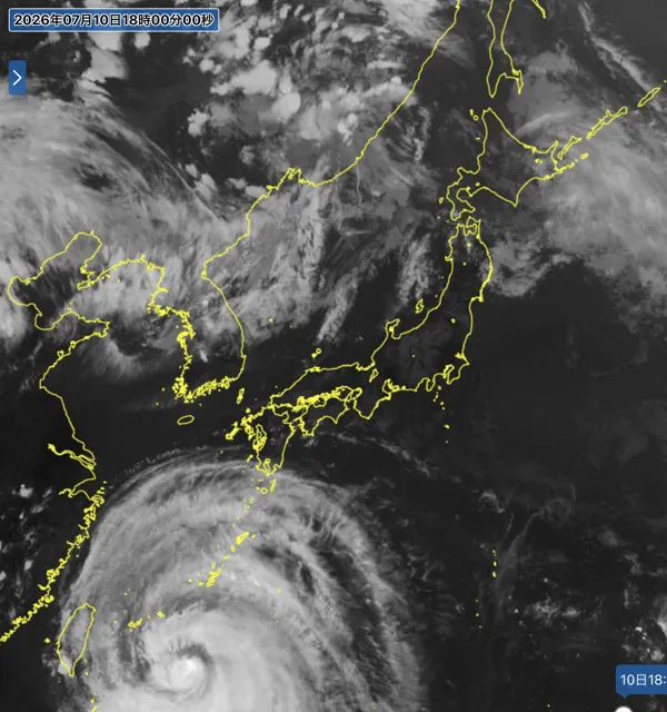 2026年7月10日18時の日本周辺の衛星赤外画像