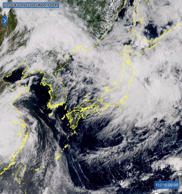 2026年7月12日15時の日本周辺の衛星可視画像