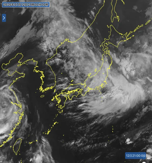 2026年7月12日21時の日本周辺の衛星赤外画像