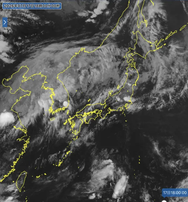 2026年7月17日18時の日本周辺の衛星赤外画像