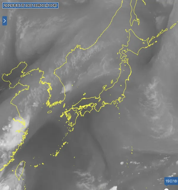 2026年7月19日18時の日本周辺の衛星水蒸気画像