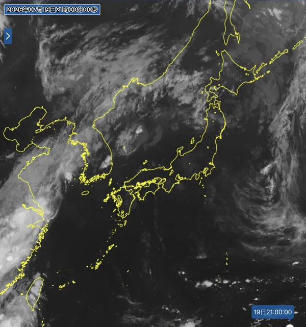 2026年7月19日21時の日本周辺の衛星赤外画像