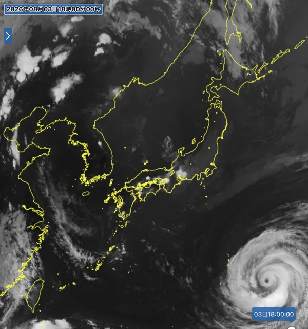 2026年8月3日18時の日本周辺の衛星赤外画像