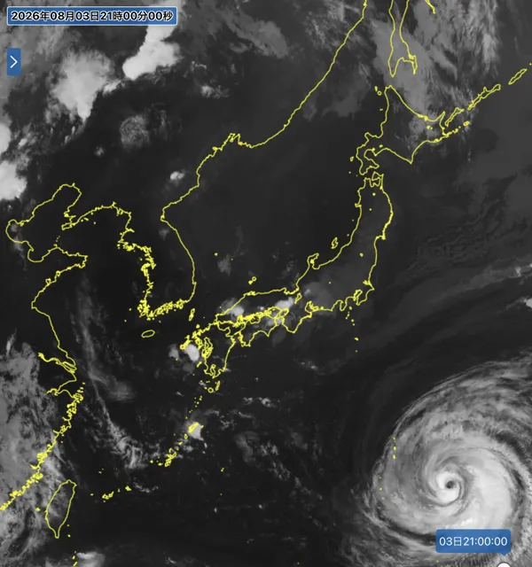 2026年8月3日21時の日本周辺の衛星赤外画像