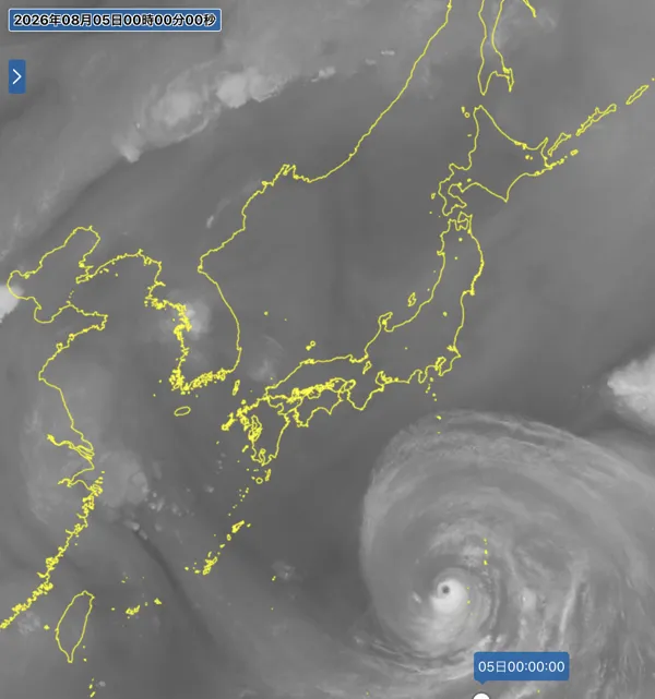 2026年8月4日24時の日本周辺の衛星水蒸気画像