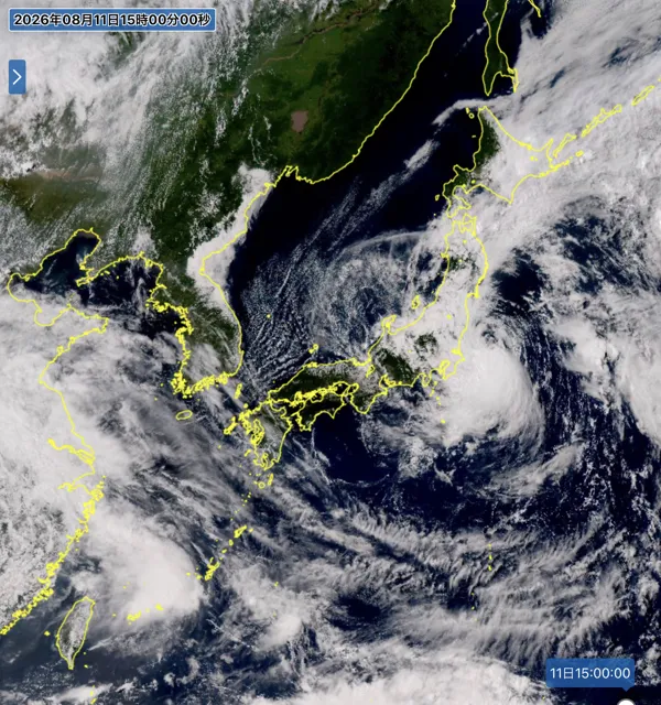 2026年8月11日15時の日本周辺の衛星可視画像