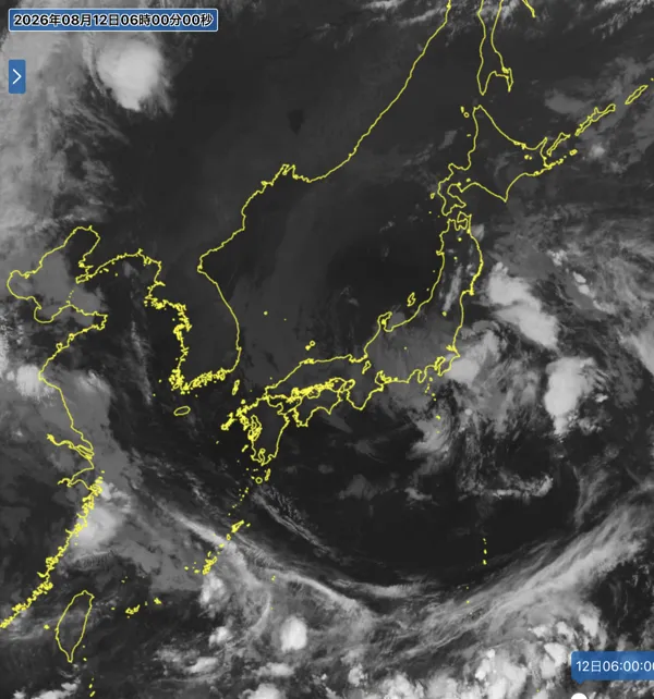 2026年8月12日6時の日本周辺の衛星赤外画像